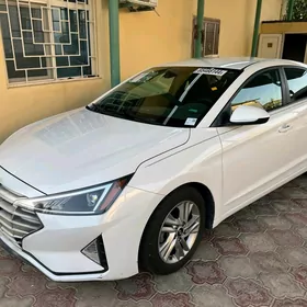 Hyundai Elantra 2020