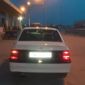 Opel Vectra 1990
