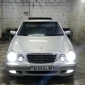 Mercedes-Benz E320 2000
