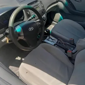 Hyundai Elantra 2010