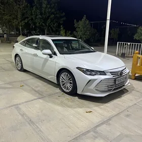 Toyota Avalon 2018