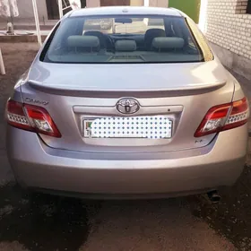 Toyota Camry 2011