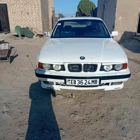 BMW 525 1989
