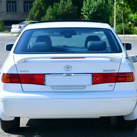 Toyota Camry 2000