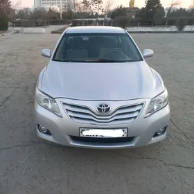 Toyota Camry 2010