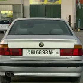 BMW 525 1990