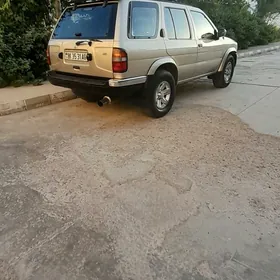 Nissan Pathfinder 1997