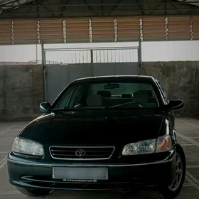 Toyota Camry 2000