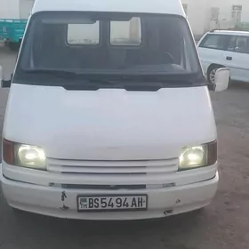 Ford Aerostar 1989