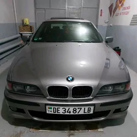 BMW E39 2000