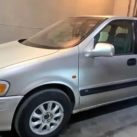 Opel Sintra 1998