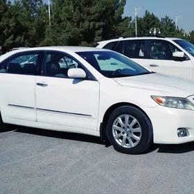 Toyota Camry 2011