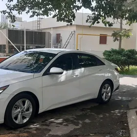 Hyundai Elantra 2021