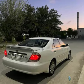 Toyota Camry 2004