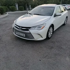 Toyota Camry 2016