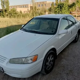 Toyota Camry 1999
