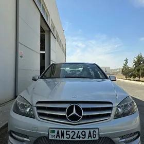 Mercedes-Benz C300 2010