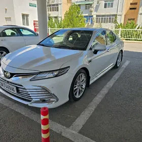 Toyota Camry 2022