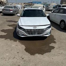Hyundai Elantra 2021
