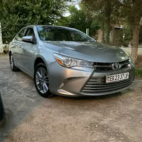 Toyota Camry 2015