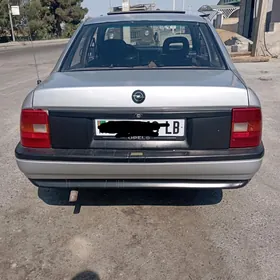 Opel Vectra 1989