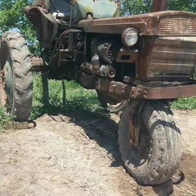 MTZ T-28 1982