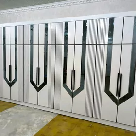  MEBEL  GARNATUR 
