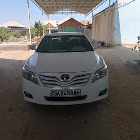 Toyota Camry 2010