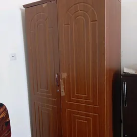 şkaf