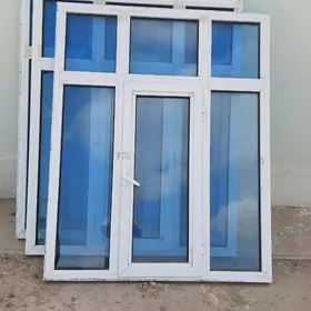 Plastika aýna