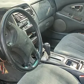 Mitsubishi Diamante 1996