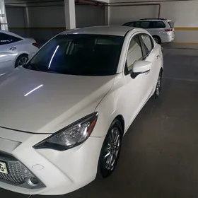 Toyota Yaris 2018