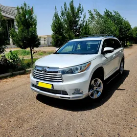 Toyota Highlander 2015