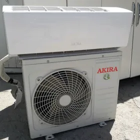 Akira