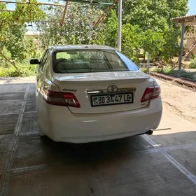 Toyota Camry 2011