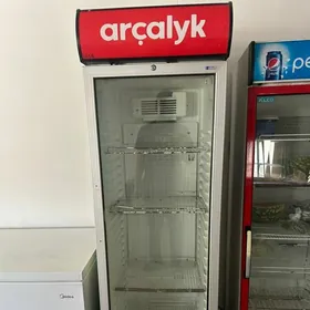 ugur vıtrına