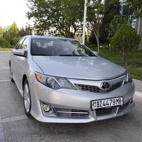 Toyota Camry 2013
