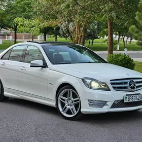 Mercedes-Benz C300 2008
