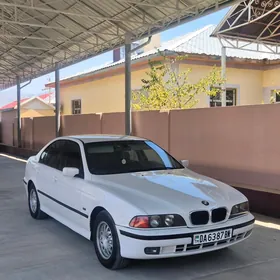 BMW E39 1999