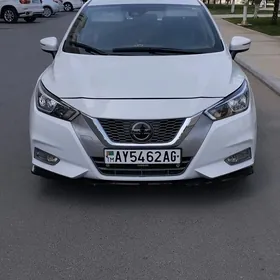 Nissan Versa 2021