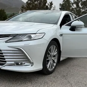 Toyota Camry 2022