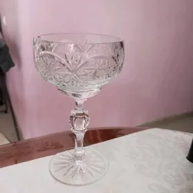 Хрустальная конфетница