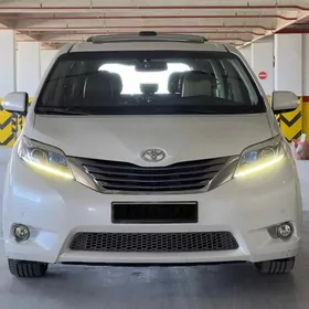 Toyota Sienna 2016