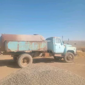 Gaz 53 1990