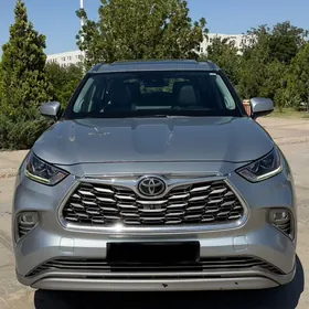 Toyota Highlander 2020