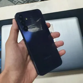A15 4/128gb