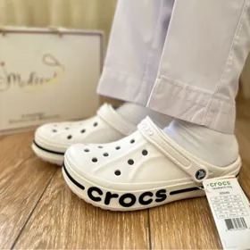 crocs