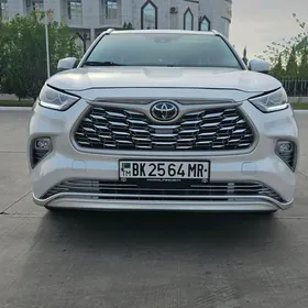 Toyota Highlander 2020