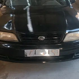 Nissan Cefiro 1996
