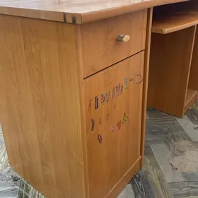 Kompyuter Stol